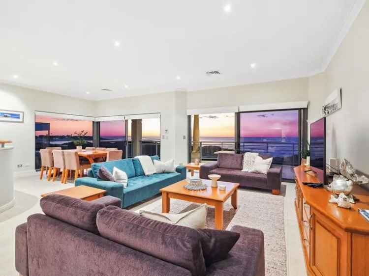 House For Sale in Mandurah, Western Australia