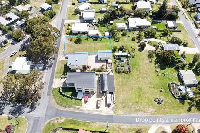 Land For Sale in Binalong Bay, Tasmania