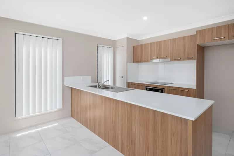 Real Estate For Lease - 1/48 Second Avenue - Marsden , QLD