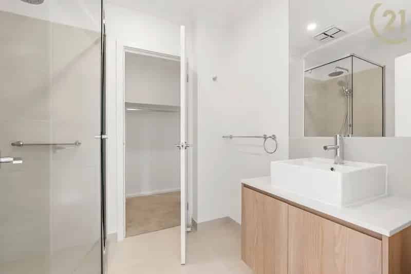 58 Carnival Boulevard, Berwick VIC 3806 - Townhouse For Lease