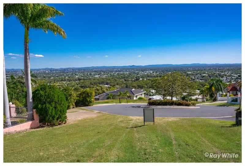 Build your Dream Home to capture the stunning views