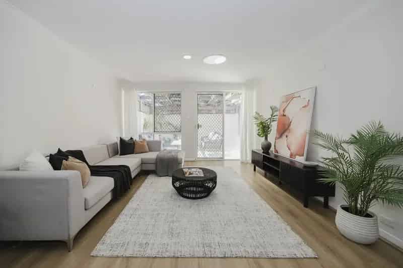 Rent Townhouse in West Perth with Courtyard and City Views