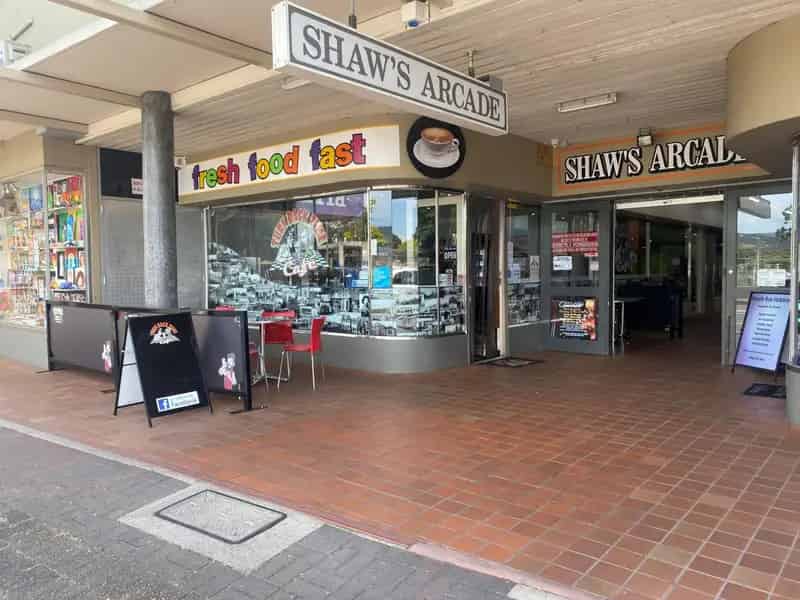 Buy Cafe Business in Moe with Fully Functional Kitchen and Loyal Clientele