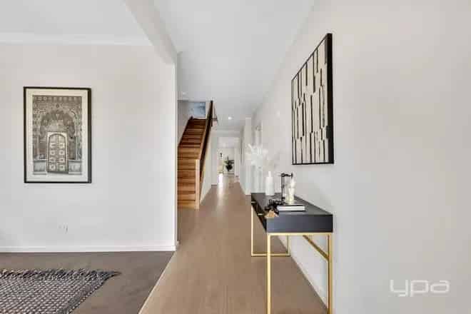House For Rent , 17, Pedley Way, Melbourne, Victoria