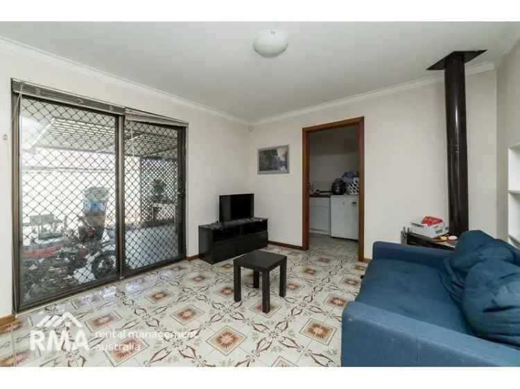 House For Rent in City of Cockburn, Western Australia