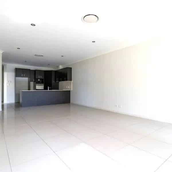 Real Estate For Lease - 1/13 Owens Crescent - Regents Park , QLD