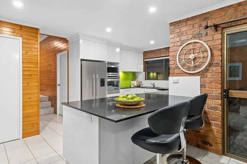 Buy House in Springwood with Unique Design and Entertainer's Alfresco