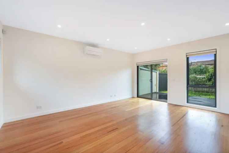 Residential For Sale in Melbourne, Victoria