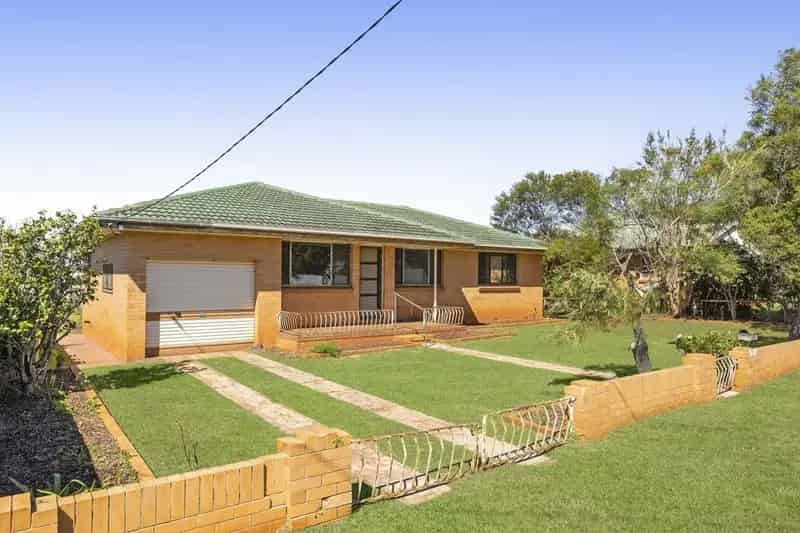 House For Sale - 8 Jean Street, Harristown QLD 4350