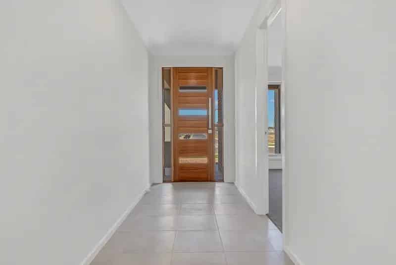 IMPRESSIVE AND STYLISH BRAND NEW 2025 4 BEDROOM FAMILY HOME!
