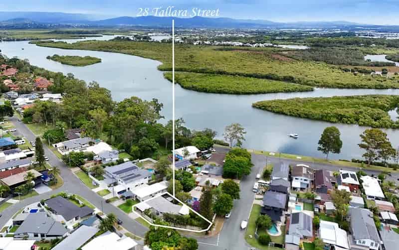 Buy House Coombabah Beautifully Refurbished with Coastal Charm