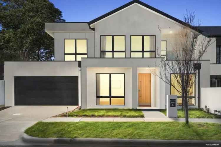 4 rooms apartment of 412 m² in Melbourne