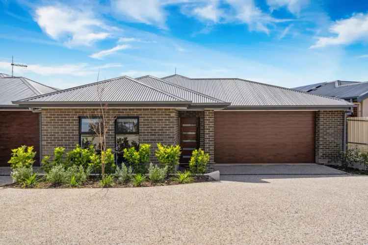 Contemporary Family Living in Prime Sturt Location!