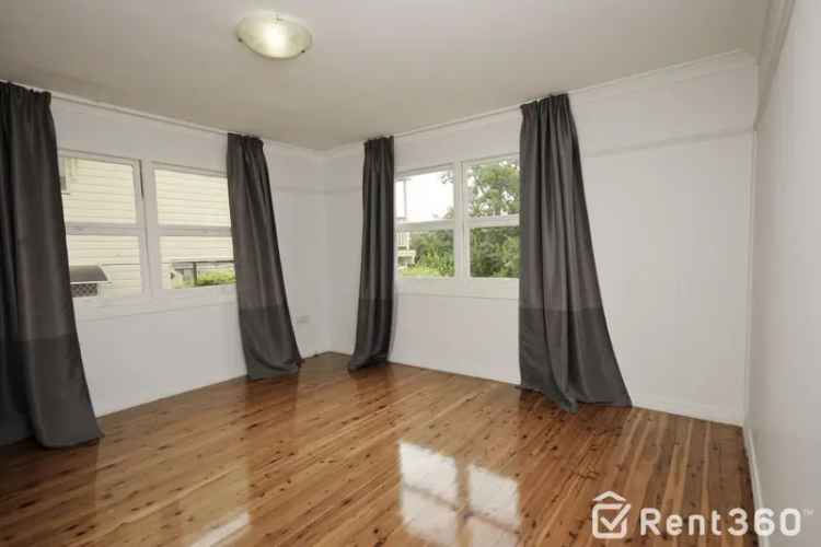 Family Home For Lease Sunnybank QLD 3 Beds 1 Bath