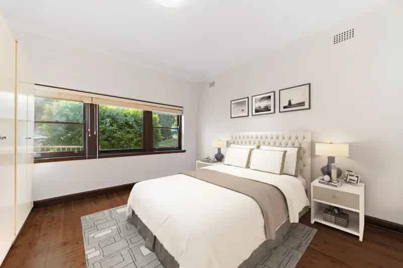 Buy Three Bedroom Home in Castlecrag with Expansive Backyard