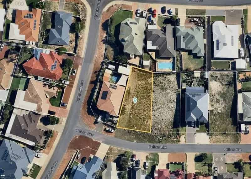Buy Land Elevated Block with Ocean Views in Quiet Culdesac