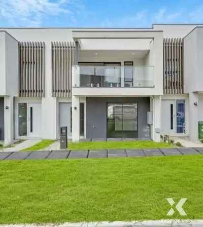 3 rooms house of 175 m² in Melbourne