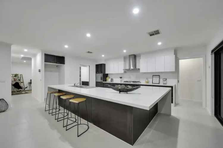 Buy Modern Family Home with 2 Ensuites Near Wyndham Waters