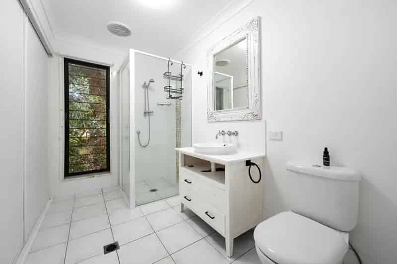 Contemporary Comfort in a Family-Friendly Setting