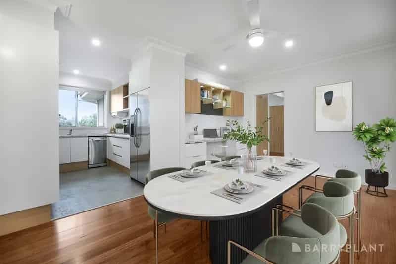 Stylish Family Haven with Parkside Views & Dual-Dwelling Potential - VIA Private Inspection!