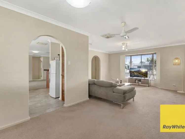 House For Sale in City of Gosnells, Western Australia