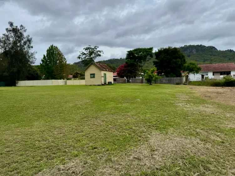 Large Block in Bulahdelah - Country Feel City Convenience