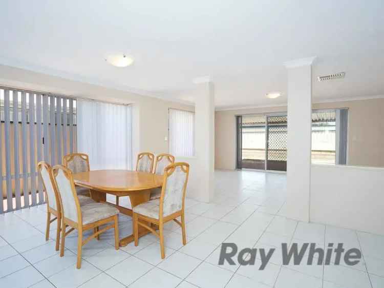 4 Bedroom Home Near Gateway Shopping Complex