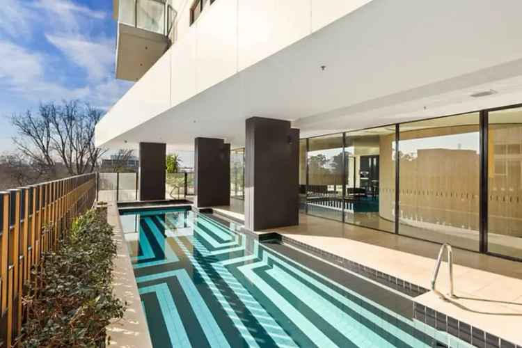 Luxury 1 Bedroom Apartment 213 m² Melbourne City Views