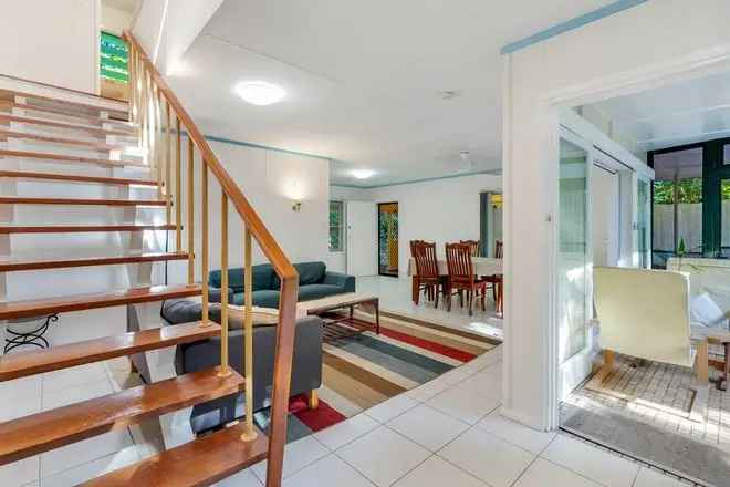 House For Sale in Cairns, Queensland