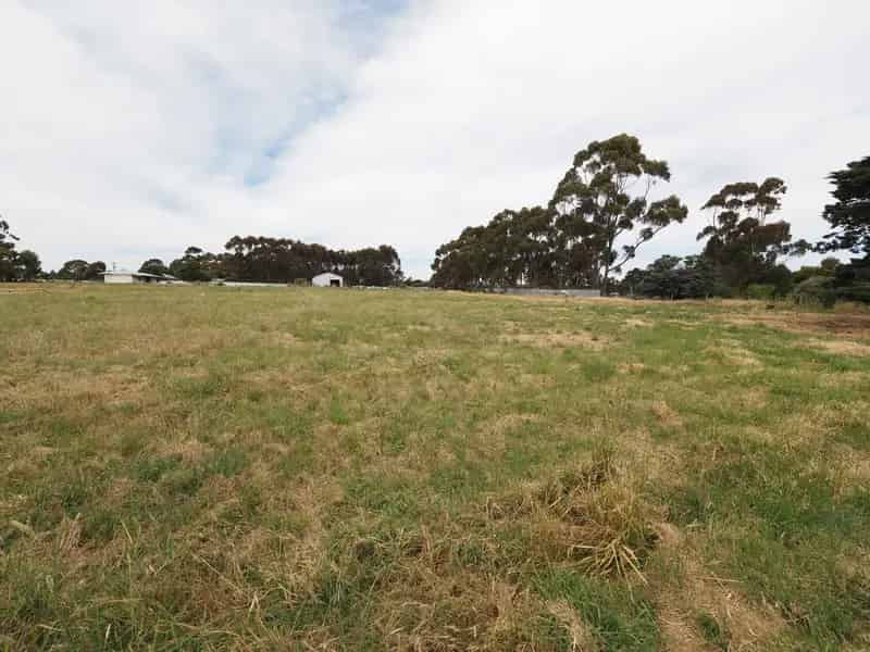 823M2 Exclusive Land Offering For Your New Home