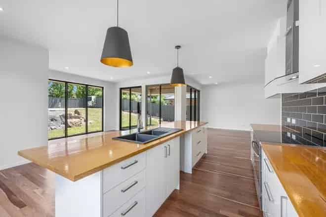 House For Sale , 8, Green Street, Alexandra, Victoria