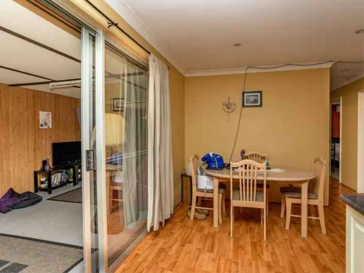 House For Sale in City of Gosnells, Western Australia