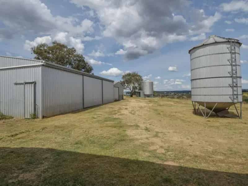 Buy Unique Rural Property in Kambah with Stunning Views and Subdivision Potential