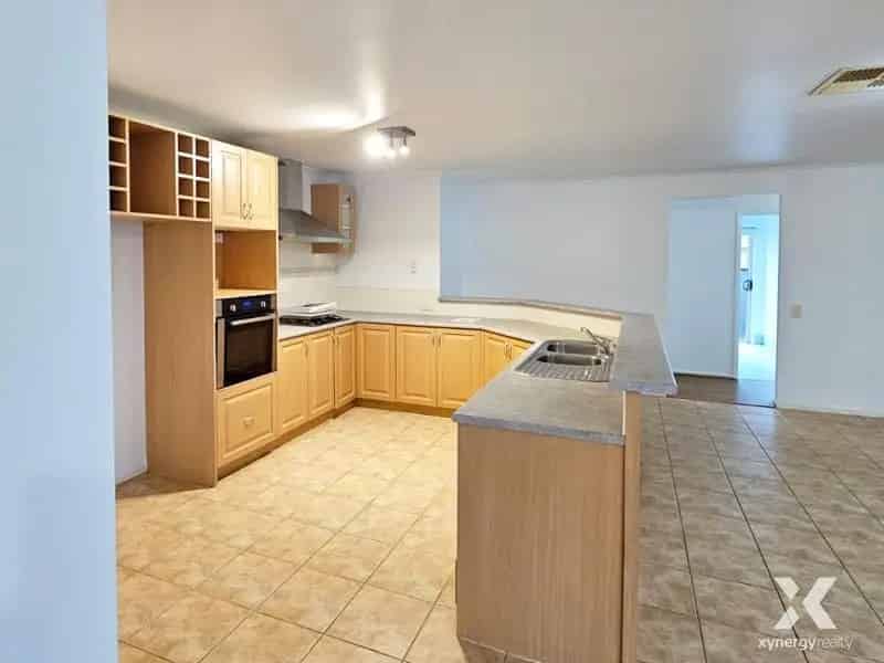 3 rooms house of 172 m² in Melbourne