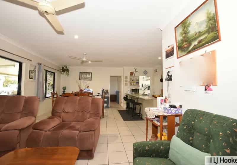 Buy 3 Bedroom House in Tully with Mountain Views and Modern Features
