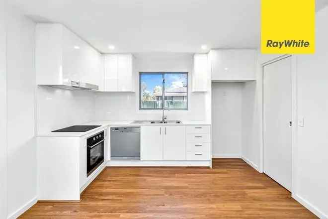 Newly Built 2-Bedroom Granny Flat Near Quakers Hill Shops and Train Station