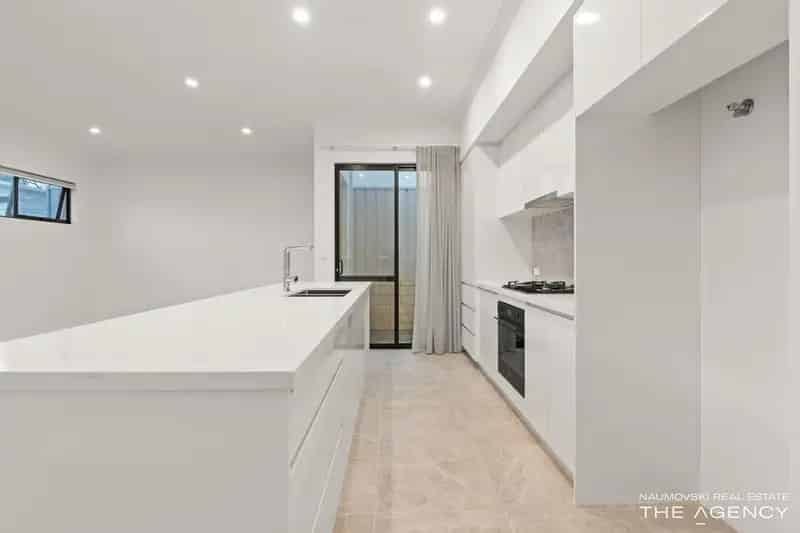 Modern House for Sale in Innaloo with Top Finishes and Outdoor Living