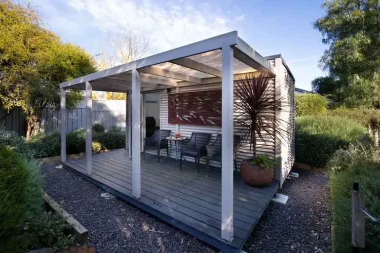 Saltbush Cottage 2-Bed Modern Retreat Near Castlemaine