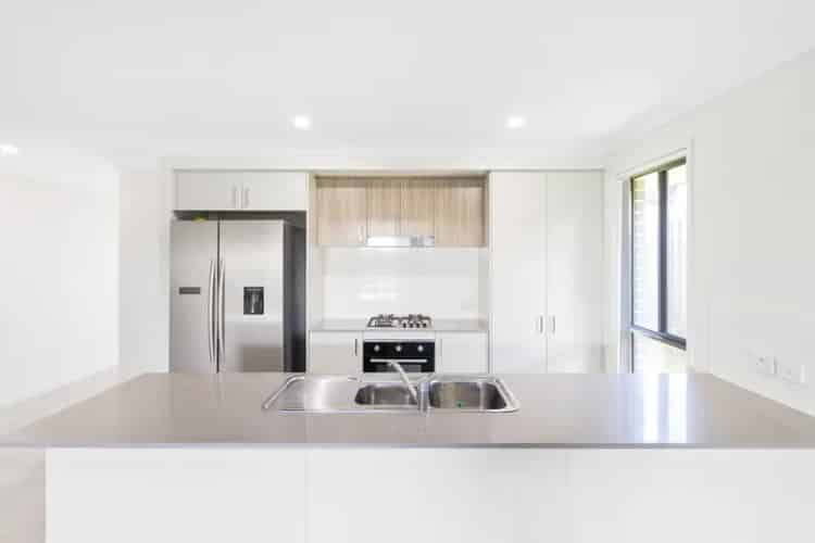 Real Estate For Lease - 7 Augusta Close - Heddon Greta , NSW