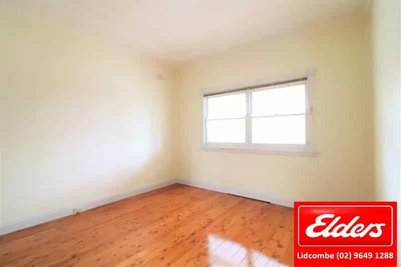 2 rooms house of 211 m² in Sydney