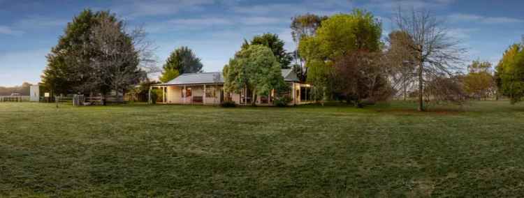 Rural For Sale in Shire of Macedon Ranges, Victoria