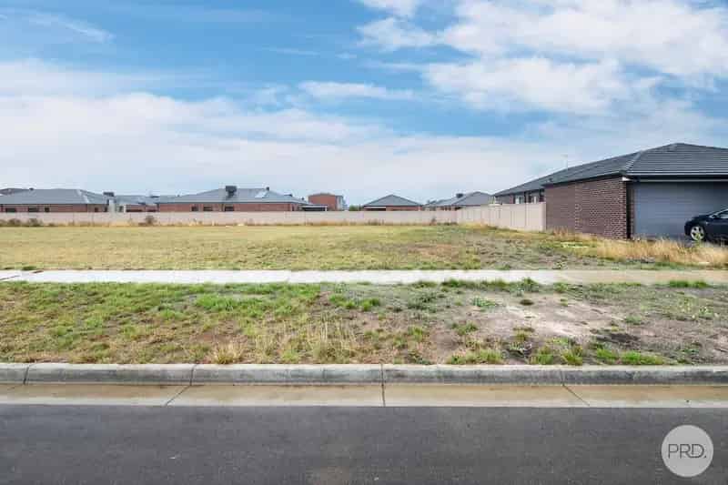 Titled land ready to build your Dream Home