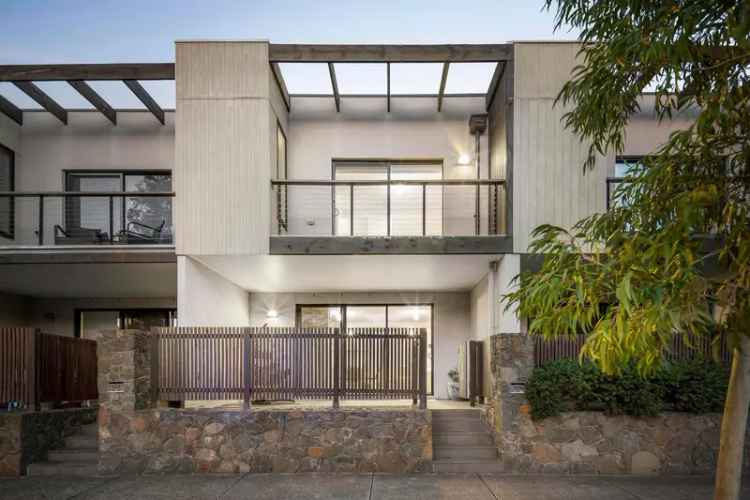 House For Sale , 120, Valley Lake Boulevard, Melbourne, Victoria