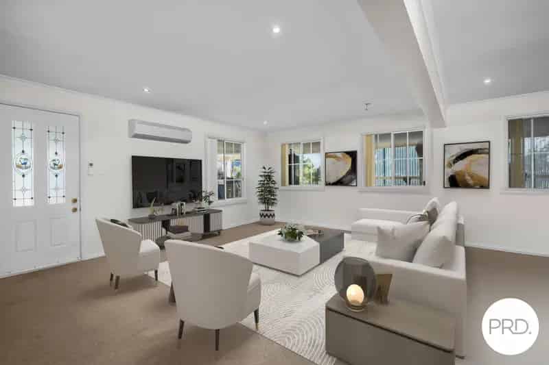 Expansive Family Oasis with Dual Living & Stunning Bushland Views, Just 30 Minutes from Hobart!