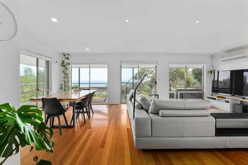 Buy House with Spectacular Views in a Tranquil Bush Setting