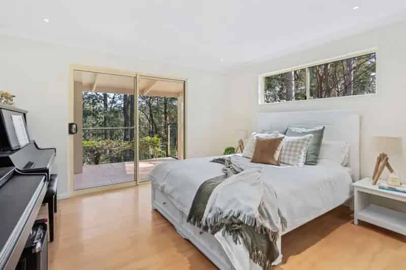 THE BEST OF PRIVACY, ELEVATION AND VALLEY VIEWS + USABLE LAND
