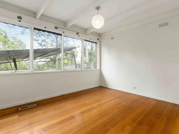 Dual Living Opportunity 870sqm Home Granny Flat Panoramic Views