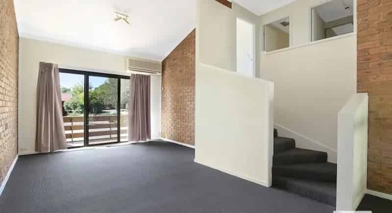 House For Rent , 5-6, Royce Court, Wodonga, Victoria