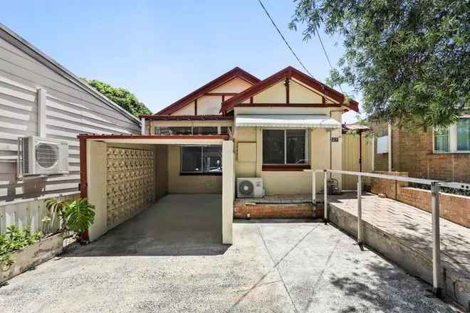 Renovated Freestanding Home Near Parks and Schools