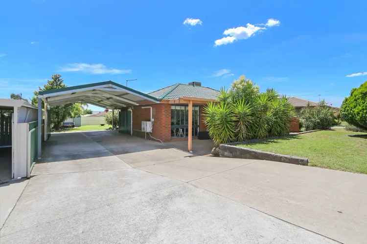 Home with Massive Shed - Ideal for Tradies, Handymen, or Toy Enthusiasts!